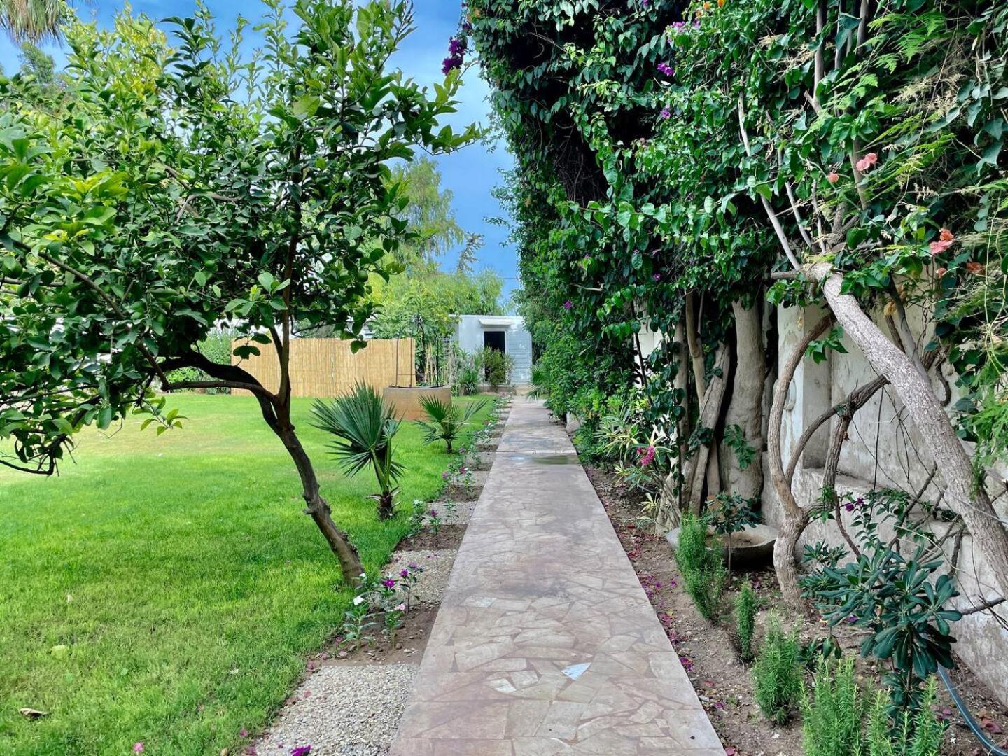 Au Bout Du Jardin Villa Carthage Exterior photo